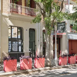 Friendly Parlament Apartment Barcelona